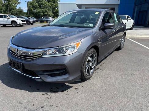 Used 2017 Honda Accord LX image 2