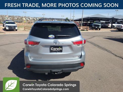 Used 2015 Toyota Highlander XLE image 6
