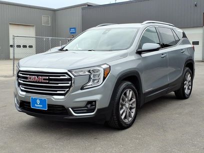 Used 2024 GMC Terrain SLT