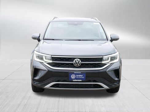Used 2023 Volkswagen Taos SEL AWD/4WD image 2