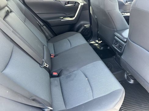 Used 2024 Toyota RAV4 XLE AWD/4WD image 14