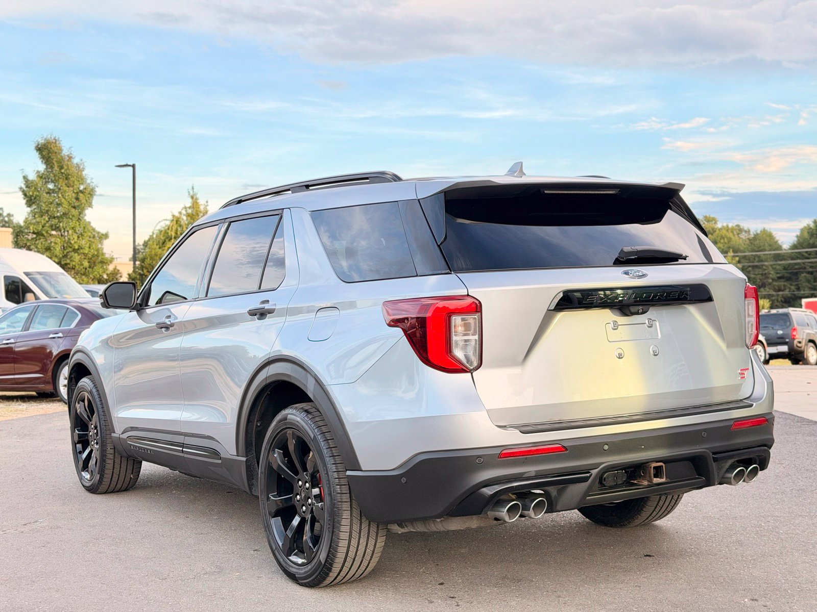 Used 2020 Ford Explorer ST w/ ST Street Pack AWD/4WD image 14