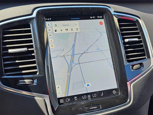 Used 2025 Volvo XC90 T8 Ultra w/ Protection Package image 26