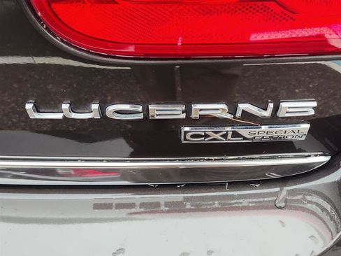 Used 2009 Buick Lucerne CXL w/ Driver Confidence Package FWD image 11
