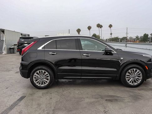 Used 2024 Cadillac XT4 Premium Luxury AWD/4WD image 13
