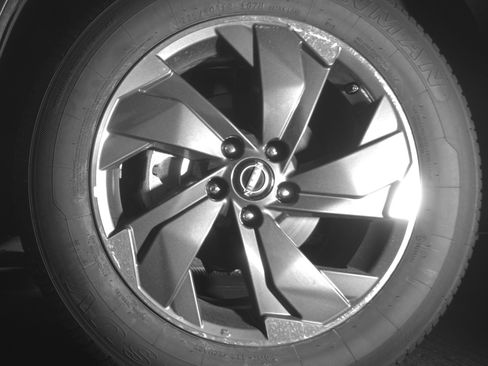 Used 2025 Nissan Rogue SV image 12