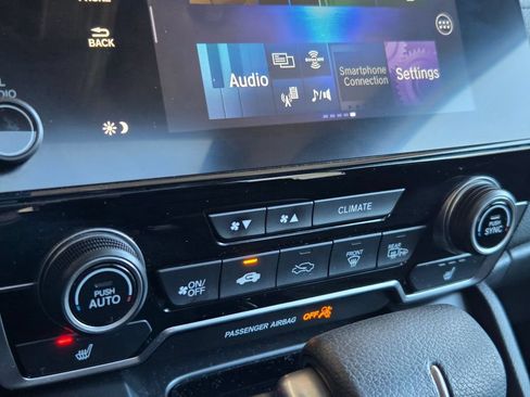 Used 2017 Honda CR-V EX image 10