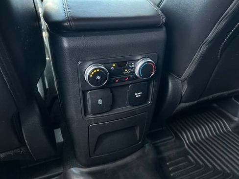 Used 2023 Ford Explorer Platinum w/ Technology Package AWD/4WD image 25
