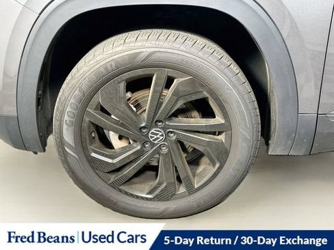 Used 2023 Volkswagen Atlas SE w/ Black Wheel Package AWD/4WD image 38