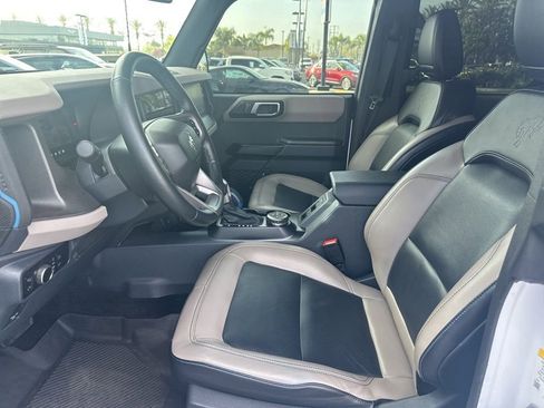 Used 2024 Ford Bronco Wildtrak image 4