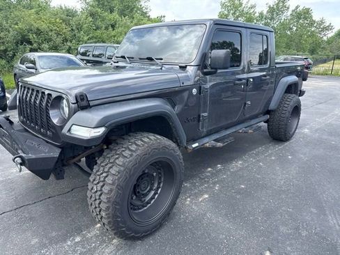 Used 2020 Jeep Gladiator Sport w/ Quick Order Package 24S AWD/4WD image 2
