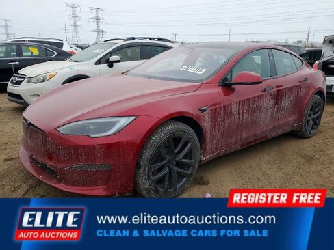 Used 2024 Tesla Model S image 1