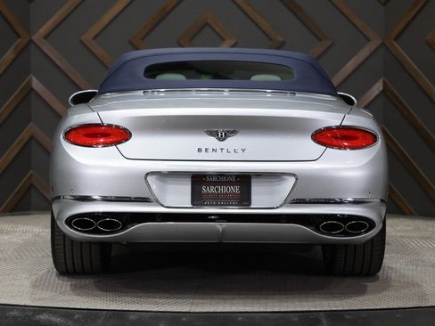 Used 2021 Bentley Continental GT image 14