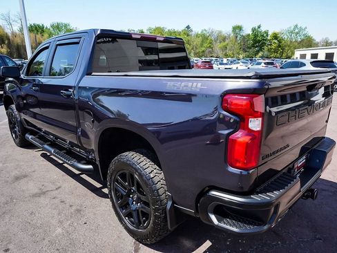 Used 2022 Chevrolet Silverado 1500 LT Trail Boss w/ Convenience Package II AWD/4WD image 6