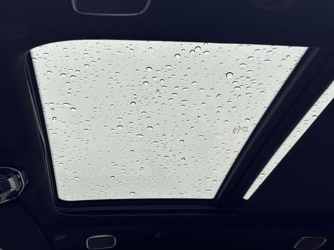 Used 2022 Jeep Grand Wagoneer Series III image 28