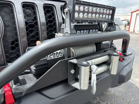 Used 2020 Jeep Gladiator Rubicon AWD/4WD image 20