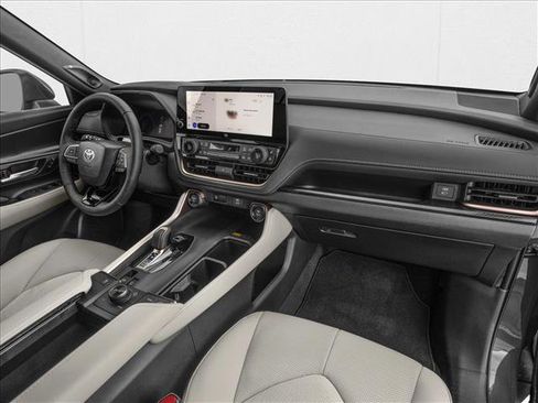 New 2026 Toyota Grand Highlander Hybrid MAX Platinum image 11