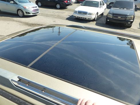 Used 2011 Jeep Grand Cherokee Overland w/ Trailer Tow Group image 8