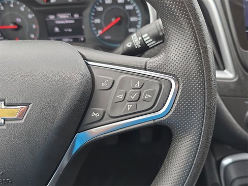 Used 2024 Chevrolet Malibu LT image 17