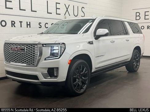 Used 2023 GMC Yukon XL Denali w/ Denali Reserve Package AWD/4WD image 8