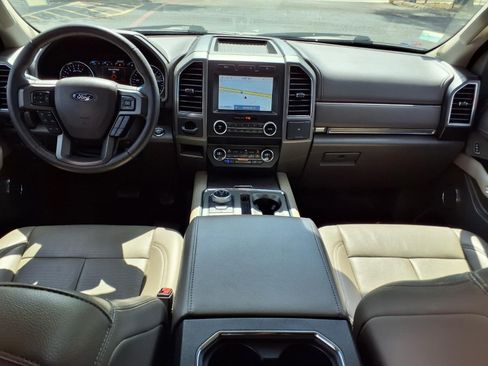 Used 2020 Ford Expedition XLT w/ Equipment Group 202A RWD image 12