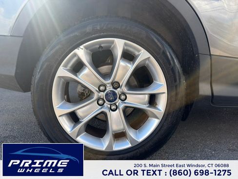 Used 2014 Ford Escape Titanium w/ Equipment Group 401A AWD/4WD image 25