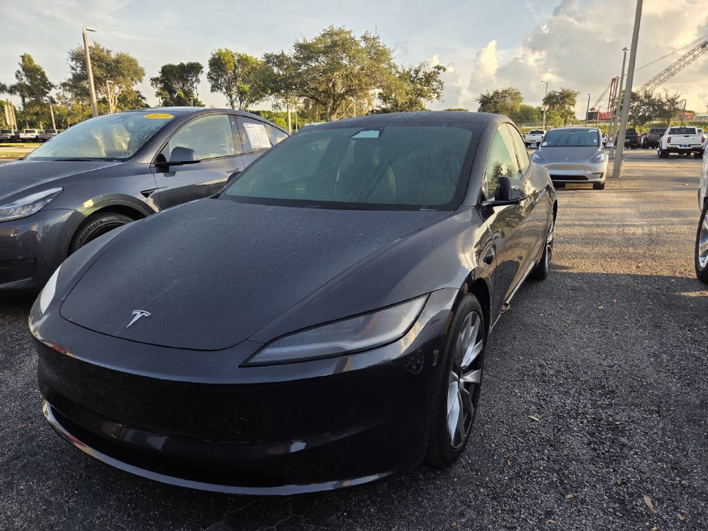 Used 2024 Tesla Model 3 Long Range RWD image 3