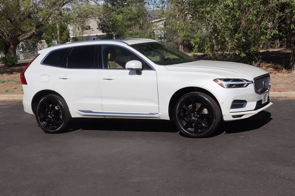 Used 2019 Volvo XC60 T5 Inscription w/ Protection Package AWD/4WD image 2