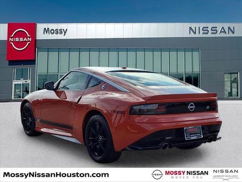 Certified 2024 Nissan Z Performance w/ Heritage Edition image 5
