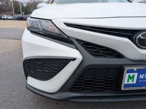 Used 2023 Toyota Camry SE image 10
