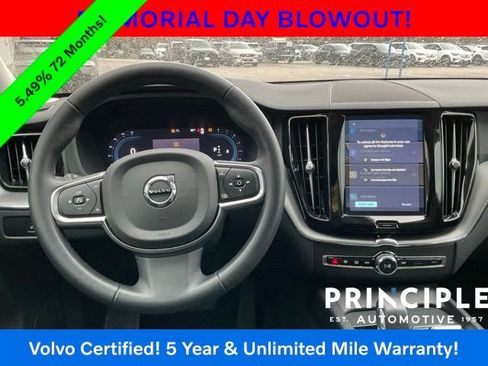 Certified 2024 Volvo XC60 B5 Core AWD/4WD image 24
