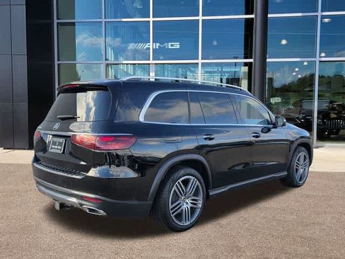 Used 2025 Mercedes-Benz GLS 450 4MATIC image 5