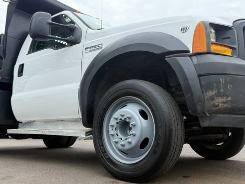 Used 2006 Ford F450 2WD Regular Cab Super Duty image 16