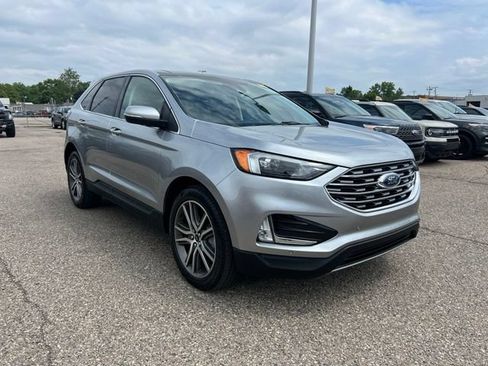 Certified 2023 Ford Edge Titanium w/ Class II Trailer Tow Package AWD/4WD image 3