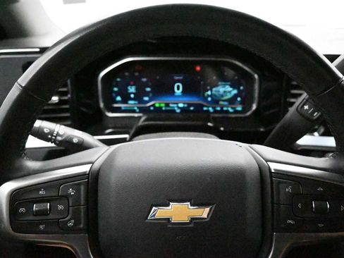 Used 2025 Chevrolet Silverado 2500 LT w/ Convenience Package AWD/4WD image 10