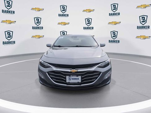 Used 2024 Chevrolet Malibu LT FWD image 3