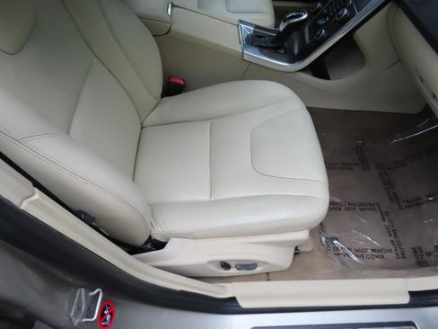 Used 2015 Volvo V60 T5 Premier AWD/4WD image 16
