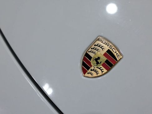 Used 2018 Porsche 911 Targa 4S AWD/4WD image 10