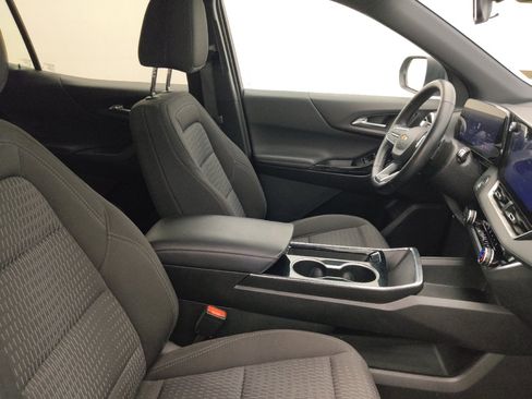 Used 2025 Chevrolet Equinox LT FWD image 21
