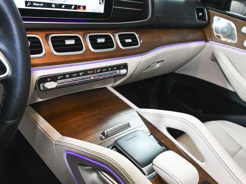 Used 2022 Mercedes-Benz GLS 450 4MATIC w/ AMG Line Exterior image 45