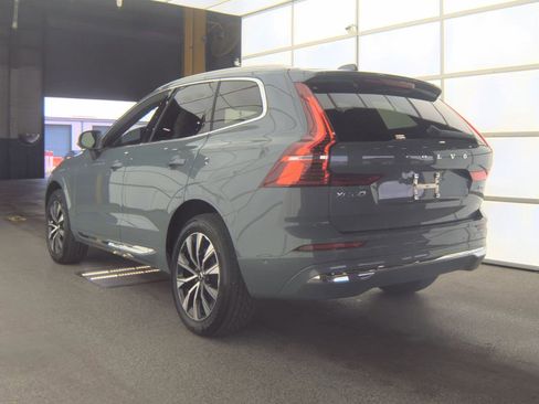 Used 2023 Volvo XC60 B5 Plus FWD image 8
