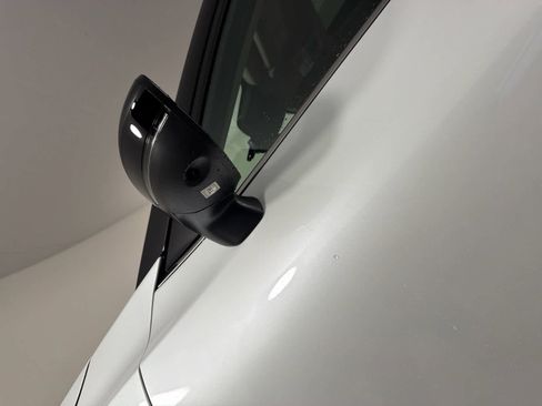 New 2026 Nissan Pathfinder Platinum image 13