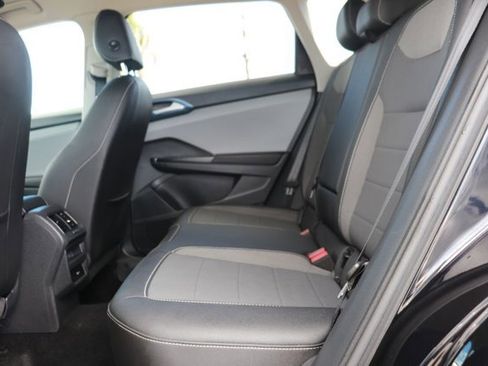 Used 2024 Volkswagen Taos SE image 13