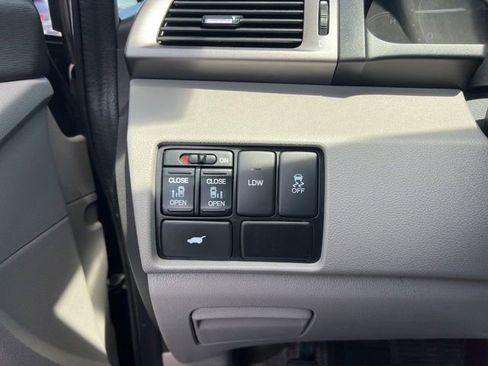 Used 2015 Honda Odyssey EX-L image 10
