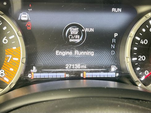 Used 2022 Jeep Renegade Altitude w/ Convenience Group AWD/4WD image 12