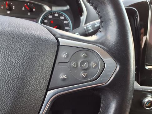 Used 2020 Chevrolet Traverse LT image 14