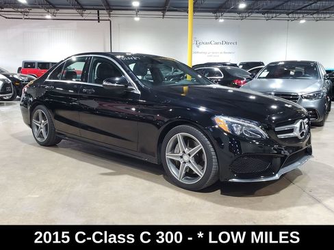 Used 2015 Mercedes-Benz C 300 4MATIC Sedan image 3