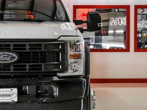 Used 2025 Ford F550 4x4 Crew Cab Super Duty image 46
