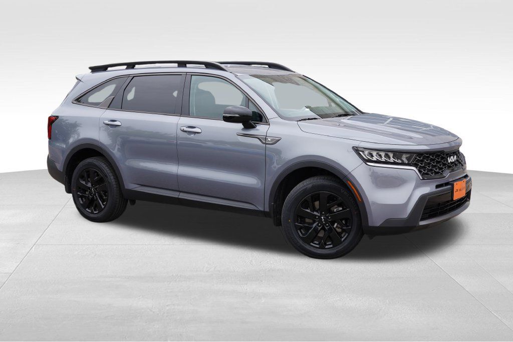 Certified 2023 Kia Sorento S AWD/4WD image 2