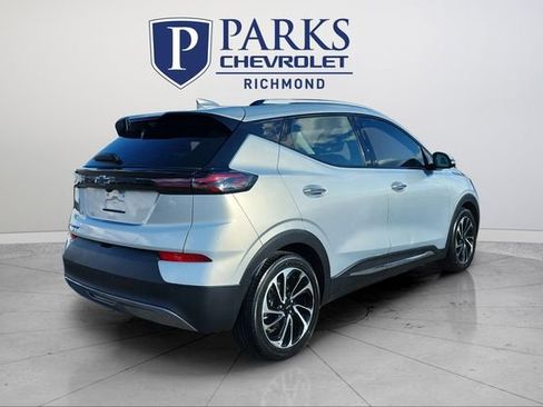 Used 2023 Chevrolet Bolt EUV Premier image 7
